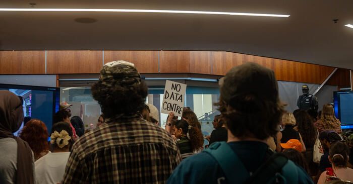 protesters outside Council chambers at Hamilton City Hall. Image credit: R. Wignall